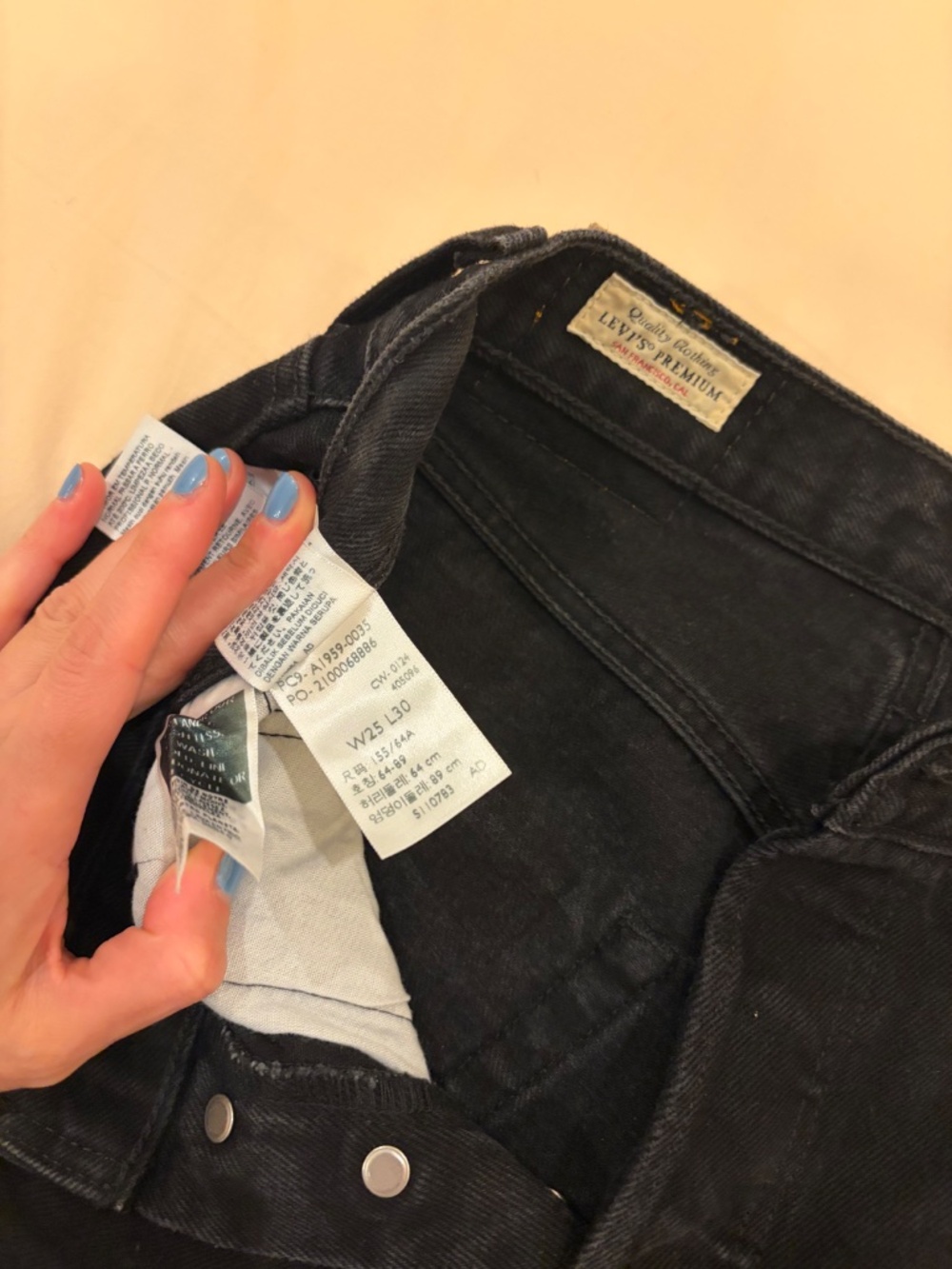 Levi’s 501 90s Jean - Picture 4 of 6
